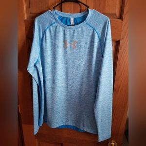 Women's under armour shirt